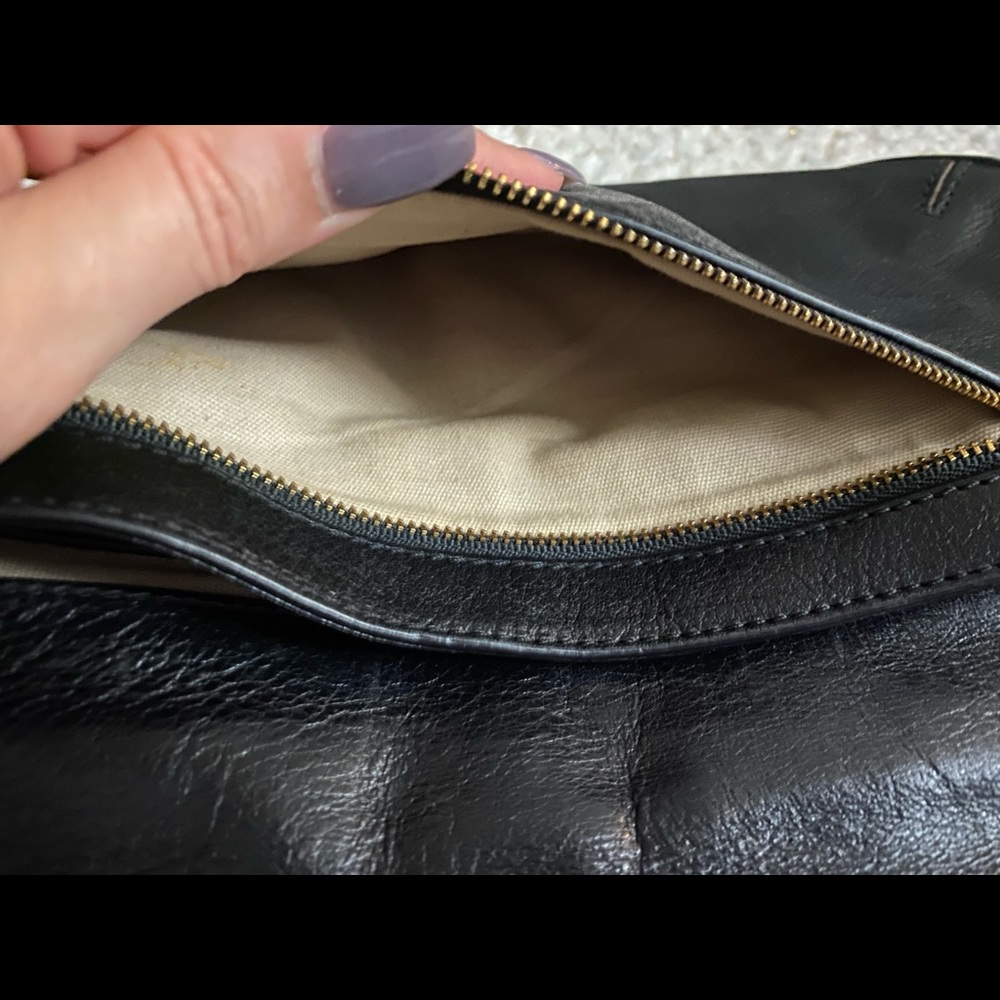 Tory Burch clutch/crossbody leather bag! - Picture 5 of 12